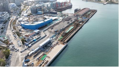 百年码头焕新 青岛国际邮轮港区二号码头16号泊位主体完工，迈向现代化码头建设与管理新篇章